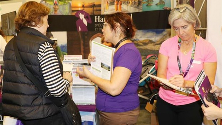 Vietnam attends int'l travel show in Canada